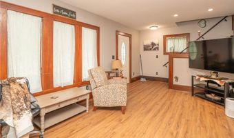 2116 Newton St, Akron, OH 44305