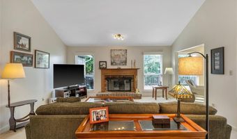 305 Arbor Glen Dr, Ballwin, MO 63021