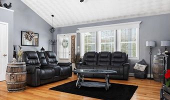 12 Hillside Dr, Charlestown, RI 02813