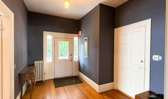 8 Crosby St, Augusta, ME 04330