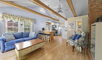 65 Lakeview Ave, Bristol, NH 03222