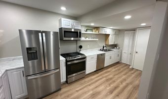 6521 GILDAR St, Alexandria, VA 22310