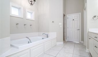 15 VAN MOL Rd, Alexandria, LA 71302