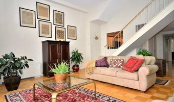 1200 N NASH St 532, Arlington, VA 22209