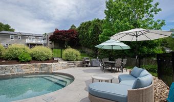 11 Whippoorwill Rd, Bethel, CT 06801