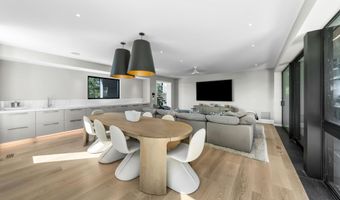5499 Dune Dr, Avalon, NJ 08202