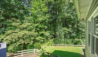 781 Grist Mill Dr E, Acworth, GA 30101