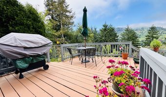 17166 MOUNTAIN Dr, Brookings, OR 97415