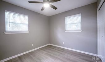 1913 Champion St, Savannah, GA 31405