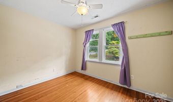 196 Spruce St, Badin, NC 28009