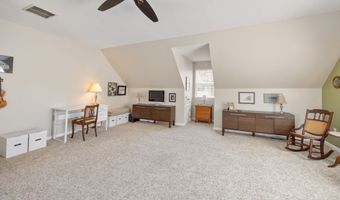 75 Orleton Ct, Cheshire, CT 06410