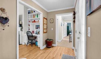 905 Daisy Ln, Athens, GA 30605