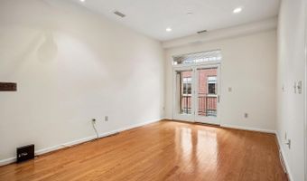 309 HOLLAND 327, Alexandria, VA 22314