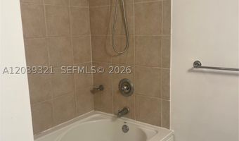 19501 W Country Club Dr 611, Aventura, FL 33180