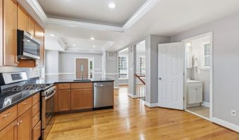 608 HARWOOD Ave, Baltimore, MD 21212