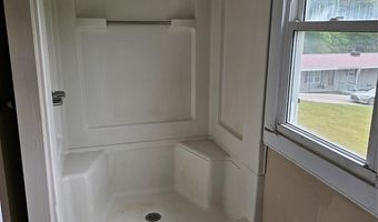 656 Water St, Bakersville, NC 28705