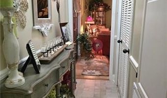 2135 MEMORIAL Dr, Alexandria, LA 71301