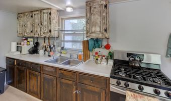 28 Miles Rd, Benton, NH 03785