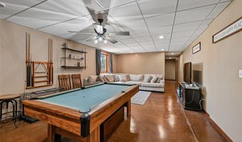 612 Deer Ridge Dr, Atkins, IA 52206