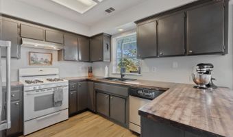 19789 Weide Way, Anderson, CA 96007