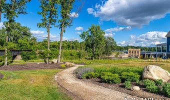 7275 Schoolhouse Dr SE, Ada, MI 49301