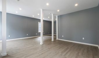 14 W Natick Rd, Warwick, RI 02886