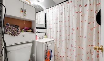 330 20TH St NE, Washington, DC 20002