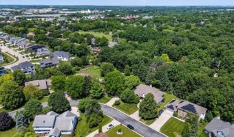 5870 Persimmon Dr, Fitchburg, WI 53711