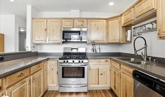 9112 Lakehurst Dr, Anchorage, AK 99502