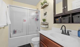 5481 Bear Creek Pass, Auburn, IN 46706
