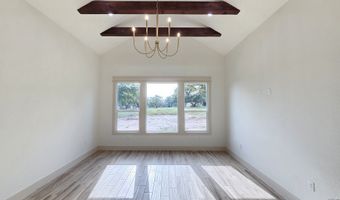 105 PIONEER Trl, Adkins, TX 78101