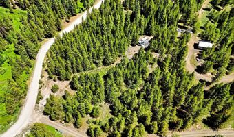 5 Laurins Ln, Cascade, ID 83611