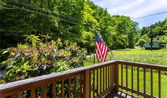 709 Waugh Branch Rd, Barboursville, WV 25504