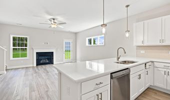 925 Rialto Ln, Ayden, NC 28513
