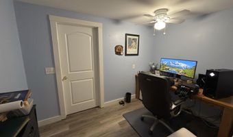 14 Wards Hill Rd, Baldwin, ME 04091