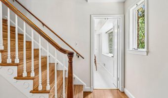 5601 KIRKWOOD Dr, Bethesda, MD 20816