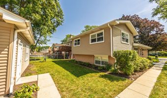 106 W Cedar St, Arlington Heights, IL 60005