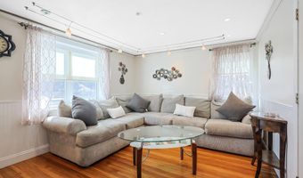 9 Marilyn Rd, Bourne, MA 02532
