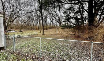 2541 Nesmith Lake Blvd, Akron, OH 44314