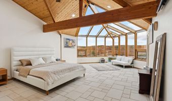 141 Lakewood Dr, Alton, NH 03810