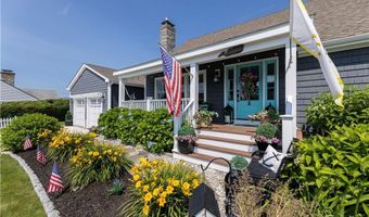 9 Dudley Dr, Narragansett, RI 02882