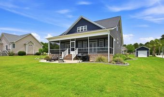 30 E North Shore Ln, Arapahoe, NC 28510