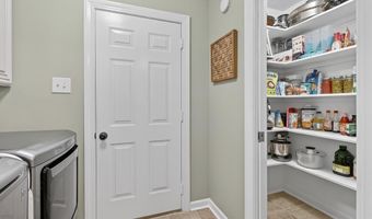 490 Court St #22, Abingdon, VA 24210