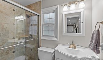 2418 Ainsdale Rd, Charlotte, NC 28226
