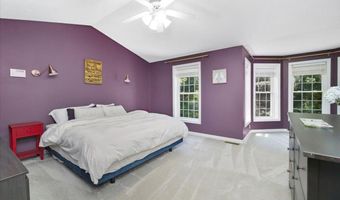 36 Summit Rd, Bedford, NH 03110