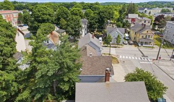 82 Hampshire St, Auburn, ME 04210