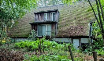 178 Pray Hill Rd, Glocester, RI 02814