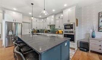 1100 Whistler St, Bentonville, AR 72713