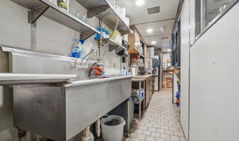 108 W 1st, Dyersville, IA 52040