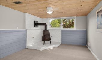 840 Cortland Dr, Apple Valley, MN 55124